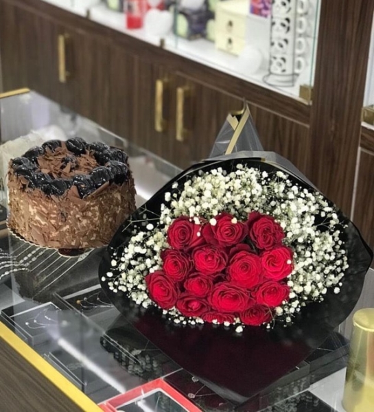 pasta ve 14 gül
